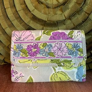 Vera Bradley Square Flower Scribble Wallet